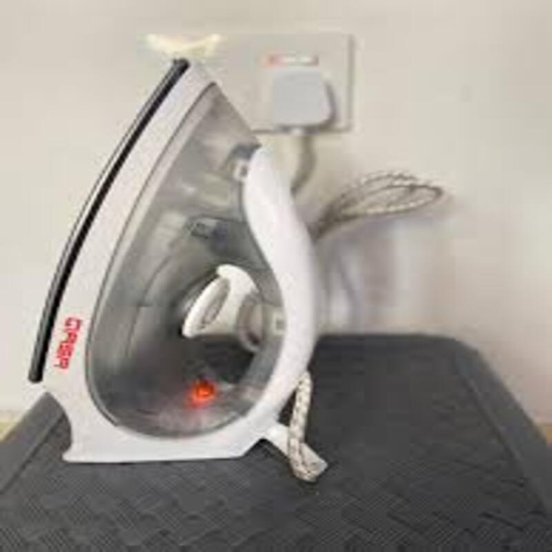 Qasa Energy Saving Pressing Iron